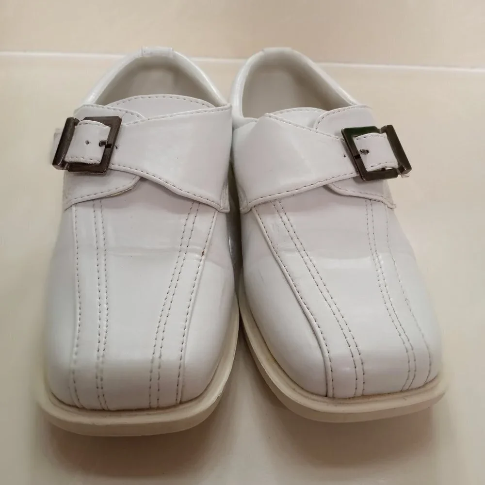 White Shoes - Boys Sz 2 . Formal Wedding, Baptism or First Holy Communion